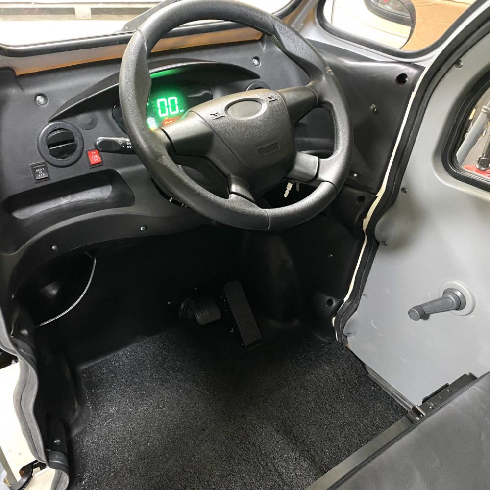 Квадрицикл грузовой GreenCamel Тендер X1200 Квадро (72V 2500W) кабина, BOX